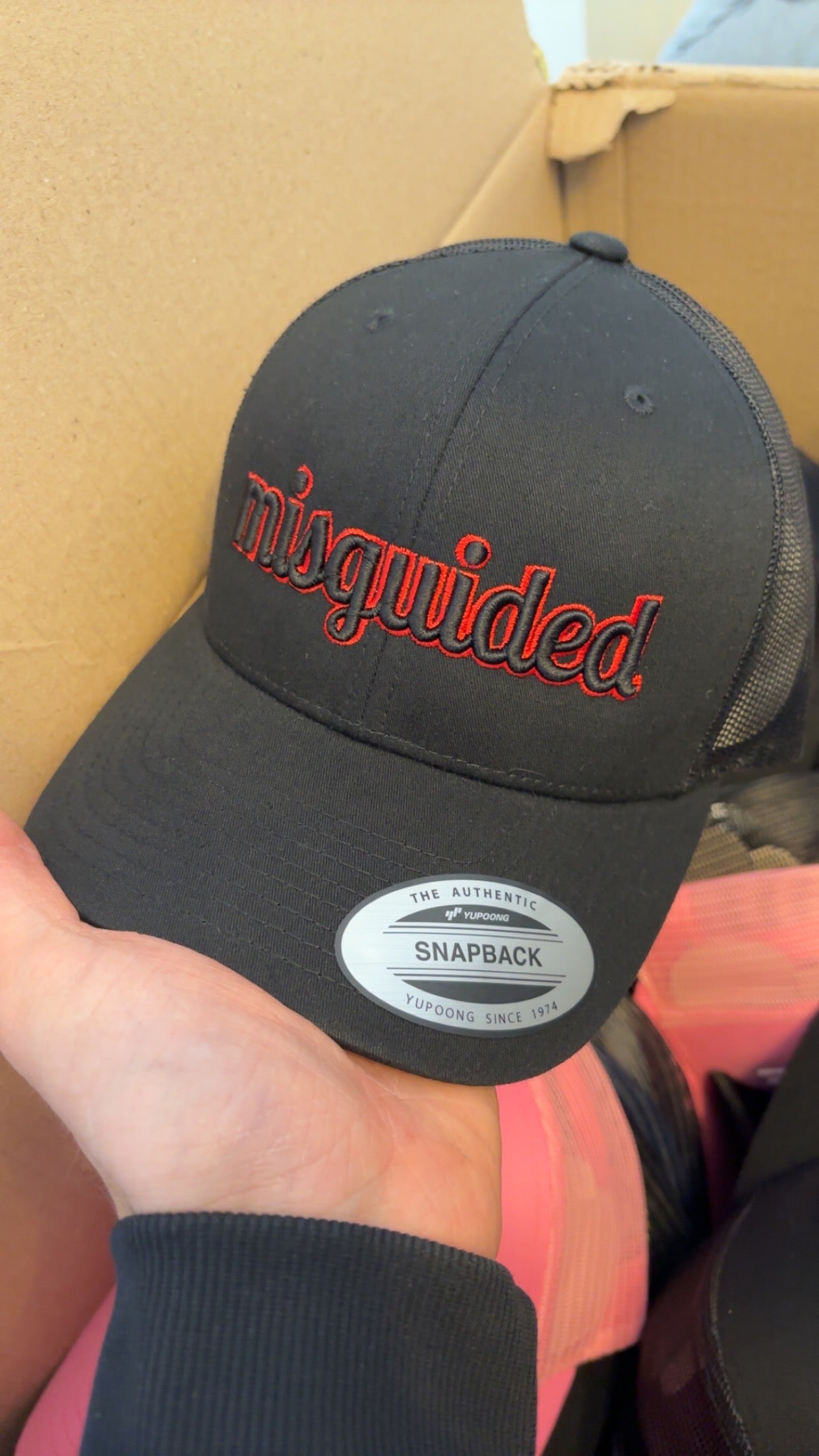 MISGUIDED BLACK RED