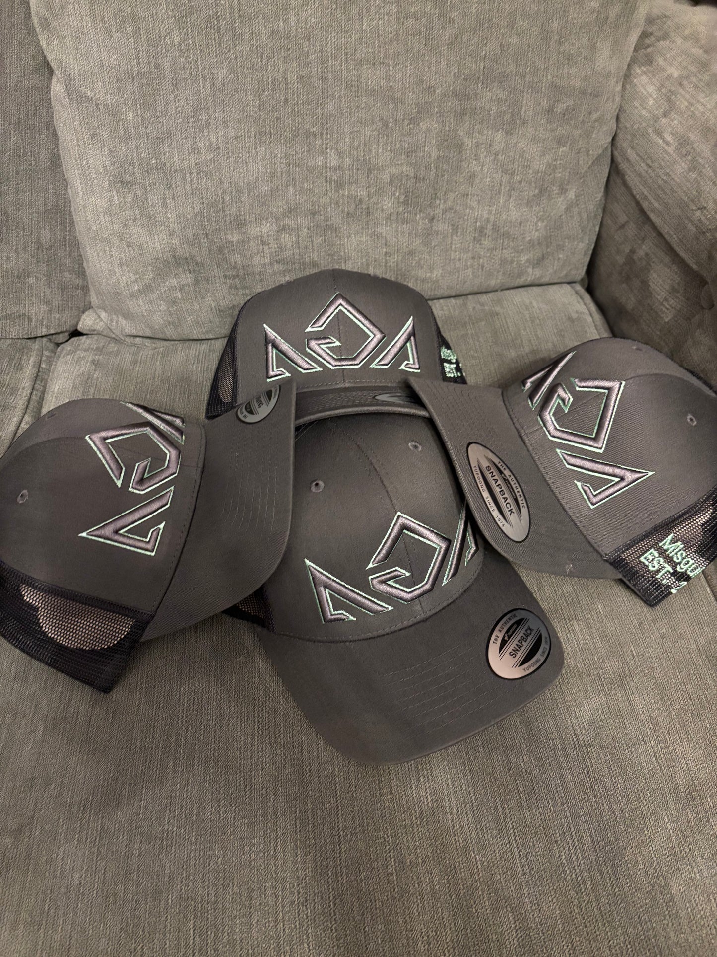 Grey Turqoise Cap